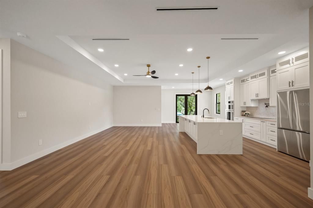 For Sale: $414,500 (3 beds, 2 baths, 1900 Square Feet)
