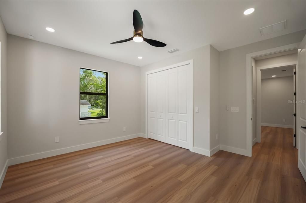For Sale: $414,500 (3 beds, 2 baths, 1900 Square Feet)