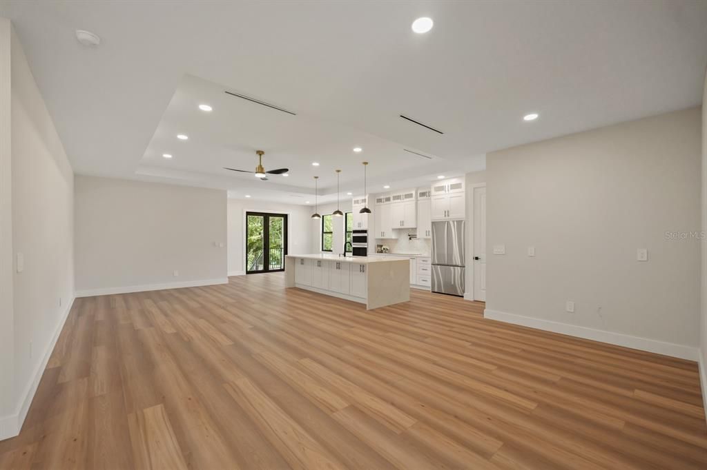 For Sale: $414,500 (3 beds, 2 baths, 1900 Square Feet)