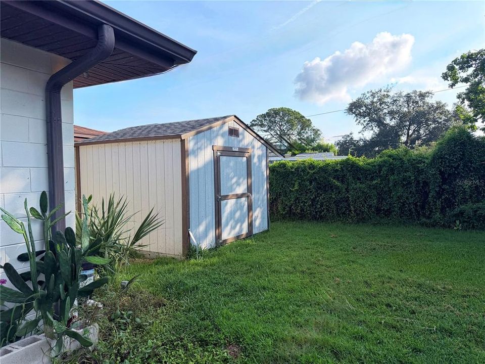 For Rent: $2,800 (3 beds, 2 baths, 1614 Square Feet)
