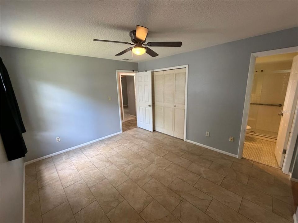 For Rent: $2,500 (3 beds, 2 baths, 1410 Square Feet)