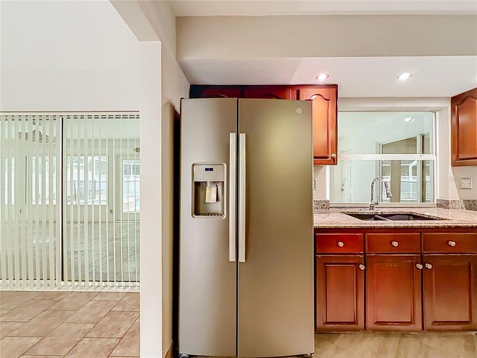 Activo con contrato: $458,000 (2 camas, 2 baños, 2158 Pies cuadrados)