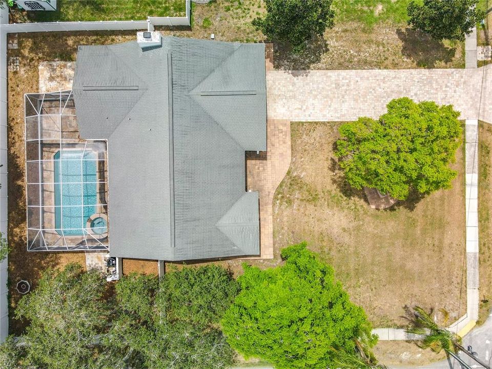 Activo con contrato: $458,000 (2 camas, 2 baños, 2158 Pies cuadrados)