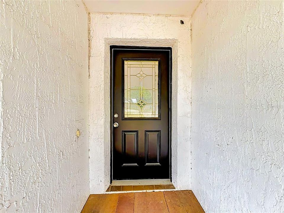 Activo con contrato: $458,000 (2 camas, 2 baños, 2158 Pies cuadrados)