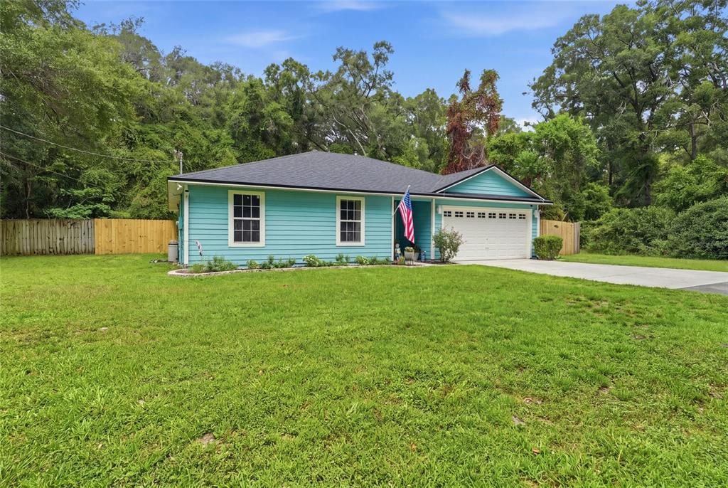 For Sale: $299,000 (3 beds, 2 baths, 1432 Square Feet)