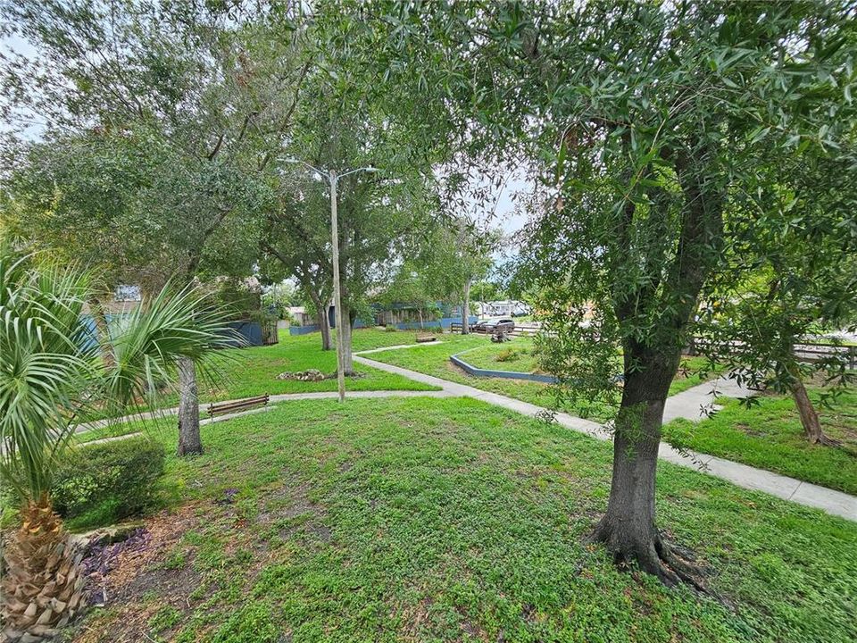 For Rent: $1,375 (2 beds, 1 baths, 1000 Square Feet)
