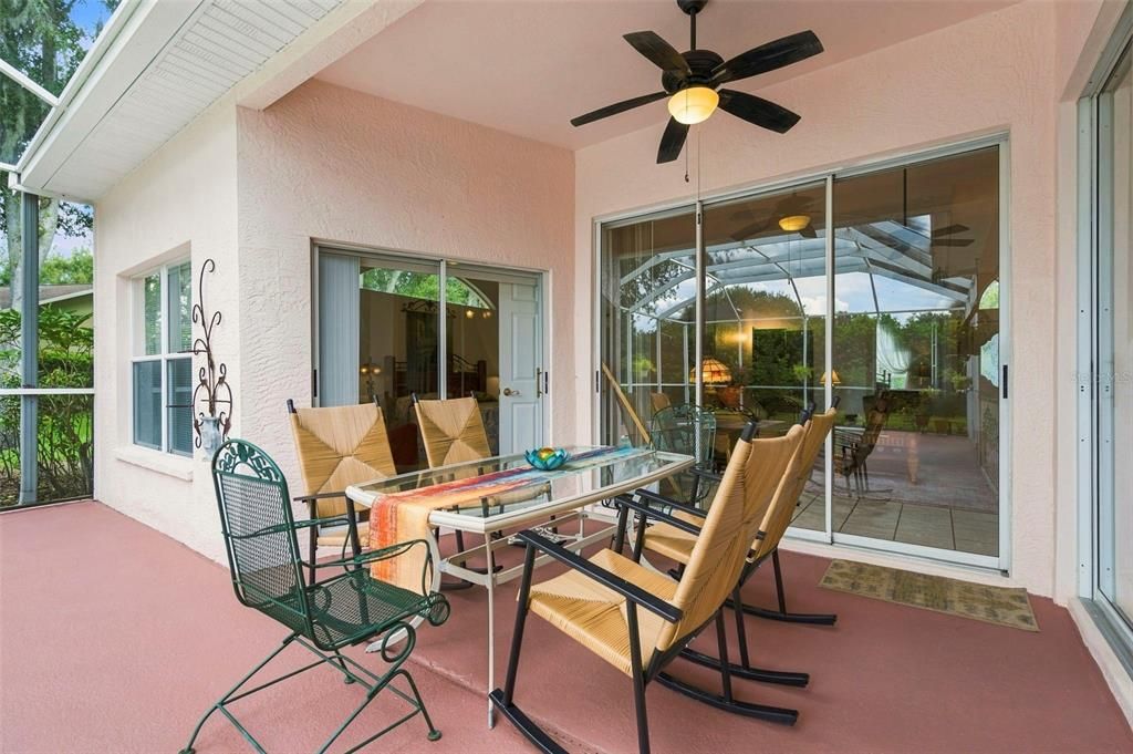 En Venta: $705,000 (5 camas, 3 baños, 2697 Pies cuadrados)