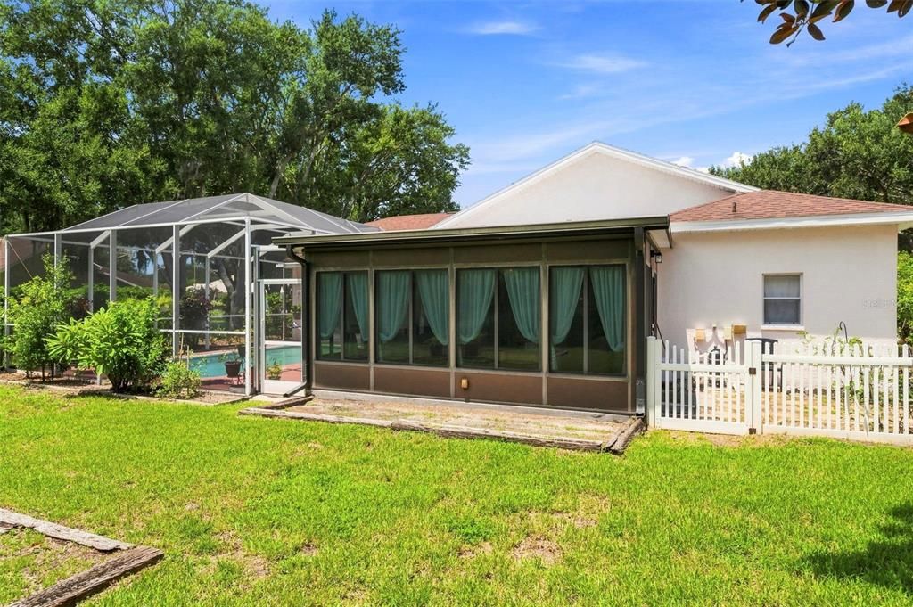 En Venta: $705,000 (5 camas, 3 baños, 2697 Pies cuadrados)