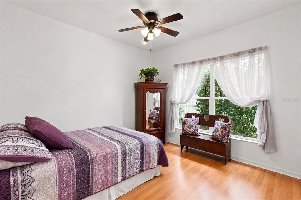En Venta: $705,000 (5 camas, 3 baños, 2697 Pies cuadrados)