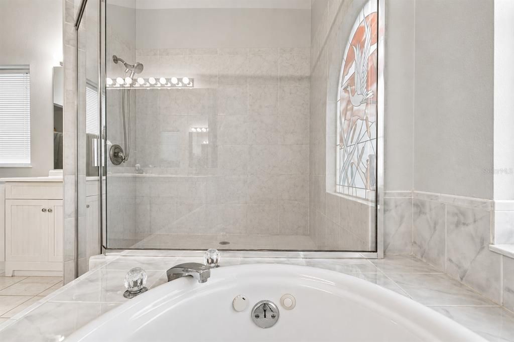 En Venta: $705,000 (5 camas, 3 baños, 2697 Pies cuadrados)