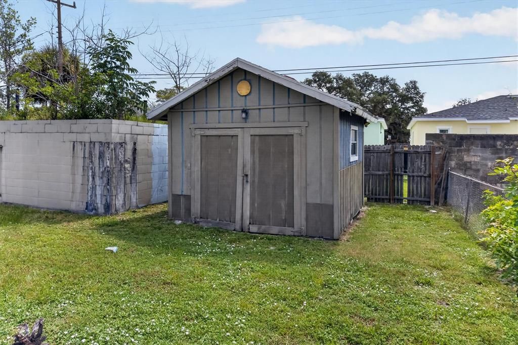 For Sale: $229,000 (3 beds, 2 baths, 1421 Square Feet)