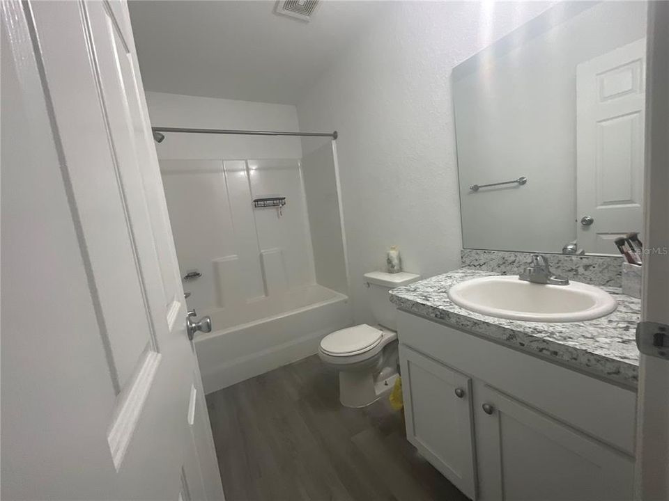 For Sale: $240,000 (3 beds, 2 baths, 1014 Square Feet)