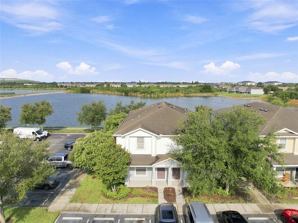 For Sale: $215,000 (2 beds, 2 baths, 1280 Square Feet)