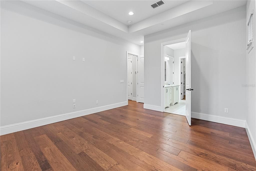 For Rent: $6,450 (3 beds, 3 baths, 2415 Square Feet)