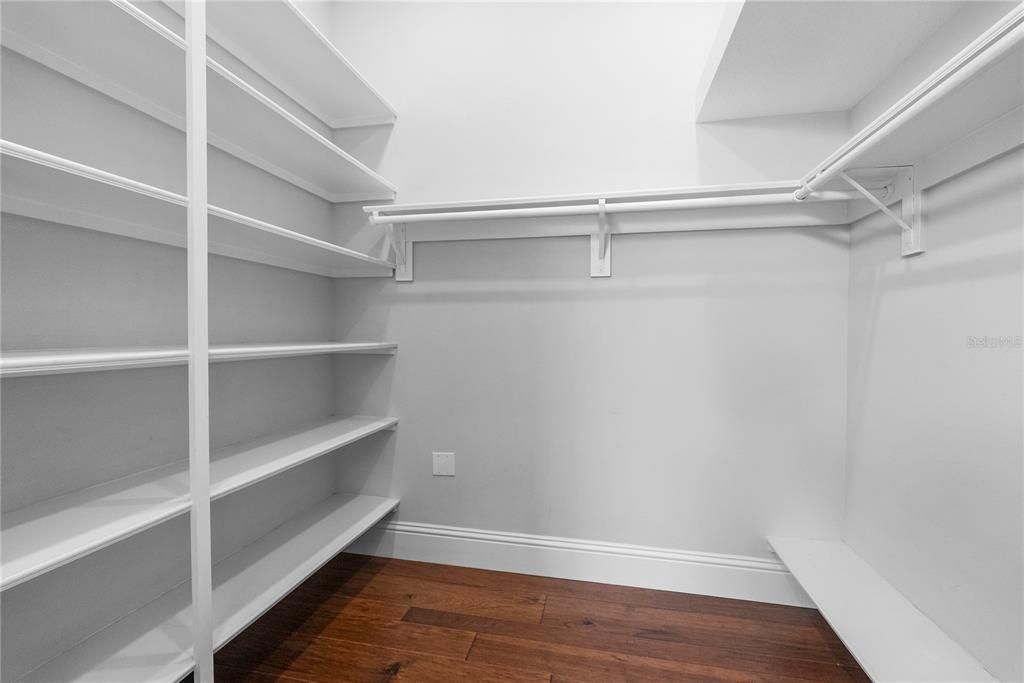 For Rent: $6,450 (3 beds, 3 baths, 2415 Square Feet)