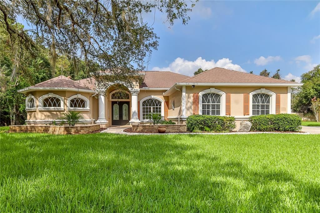 For Sale: $749,900 (5 beds, 3 baths, 2901 Square Feet)