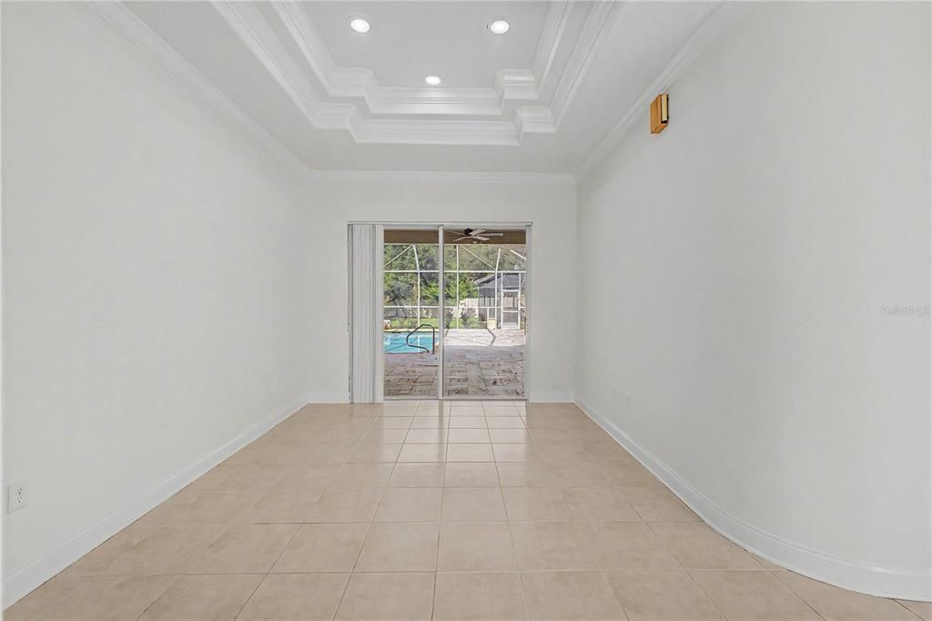 For Sale: $749,900 (5 beds, 3 baths, 2901 Square Feet)