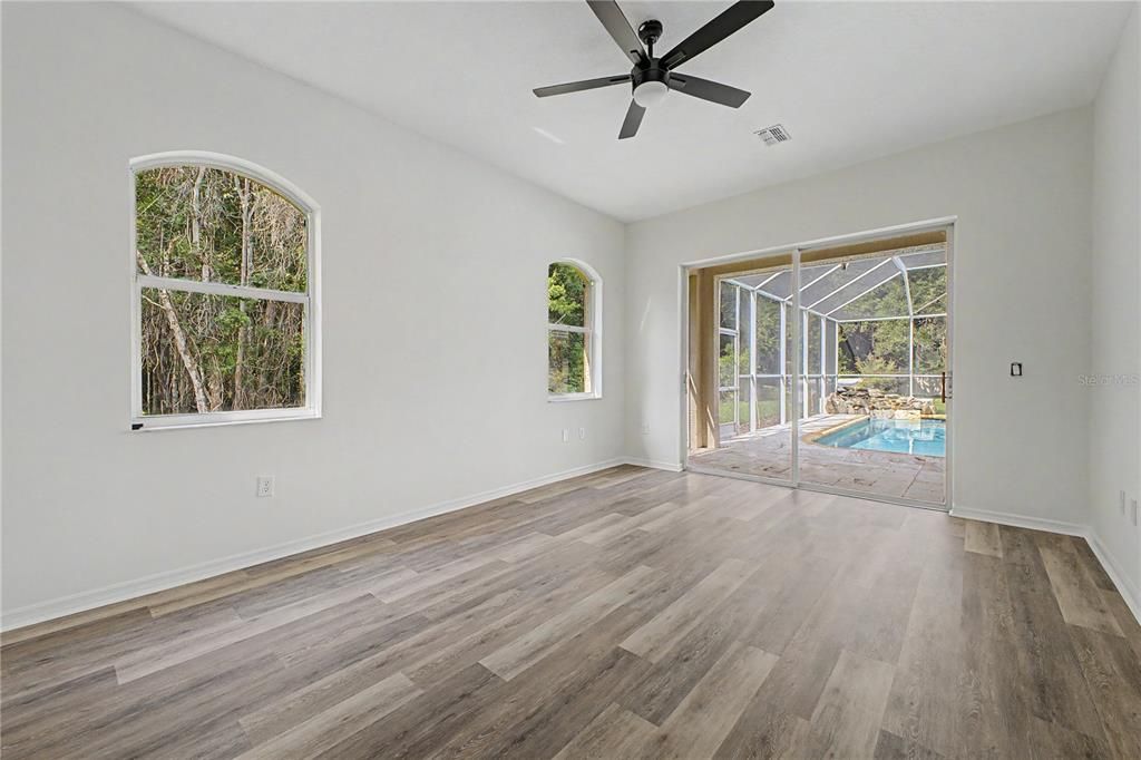 For Sale: $749,900 (5 beds, 3 baths, 2901 Square Feet)