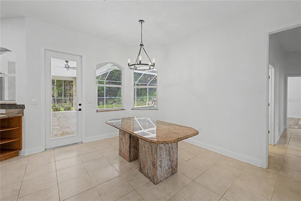 For Sale: $749,900 (5 beds, 3 baths, 2901 Square Feet)