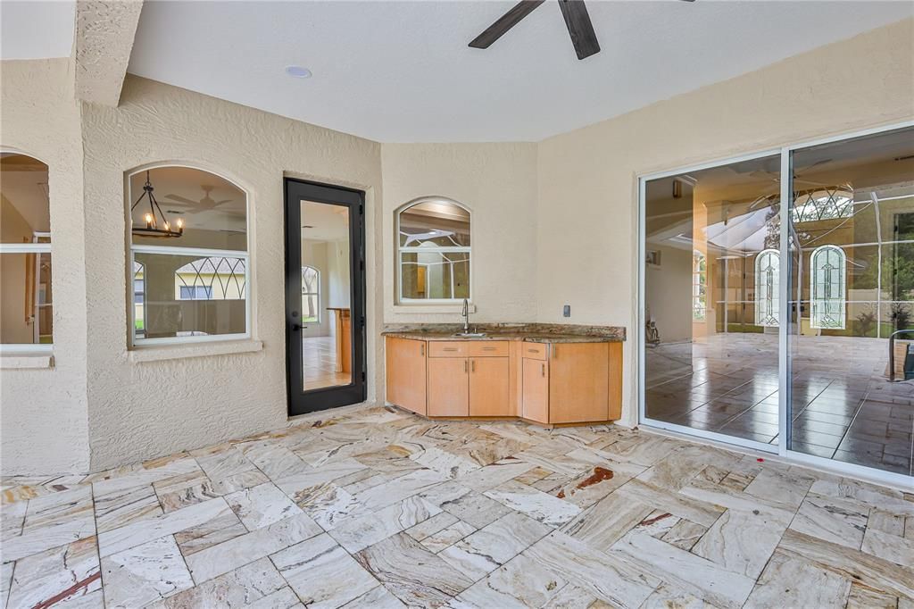 For Sale: $749,900 (5 beds, 3 baths, 2901 Square Feet)