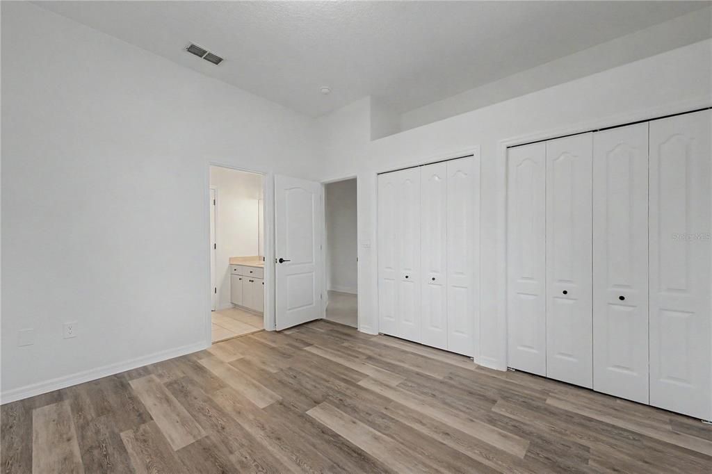 For Sale: $749,900 (5 beds, 3 baths, 2901 Square Feet)