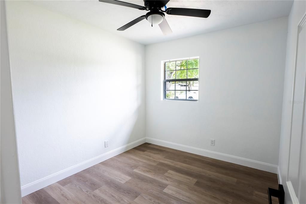 For Sale: $565,000 (4 beds, 2 baths, 1578 Square Feet)
