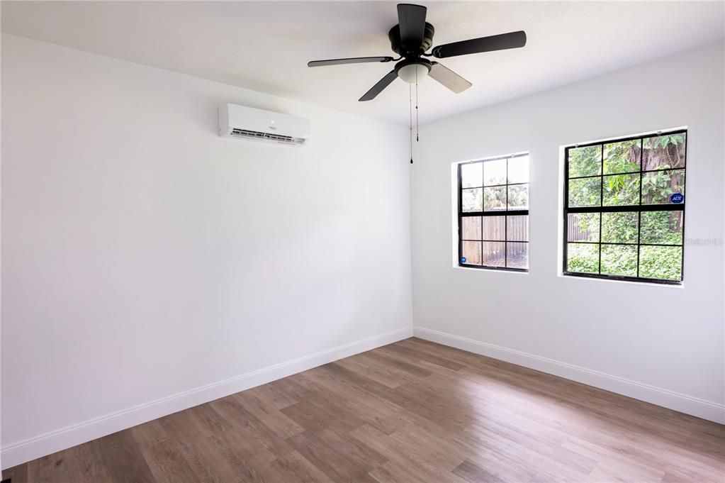 For Sale: $565,000 (4 beds, 2 baths, 1578 Square Feet)