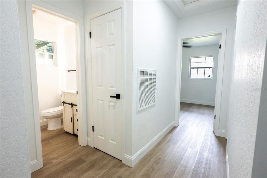 For Sale: $565,000 (4 beds, 2 baths, 1578 Square Feet)