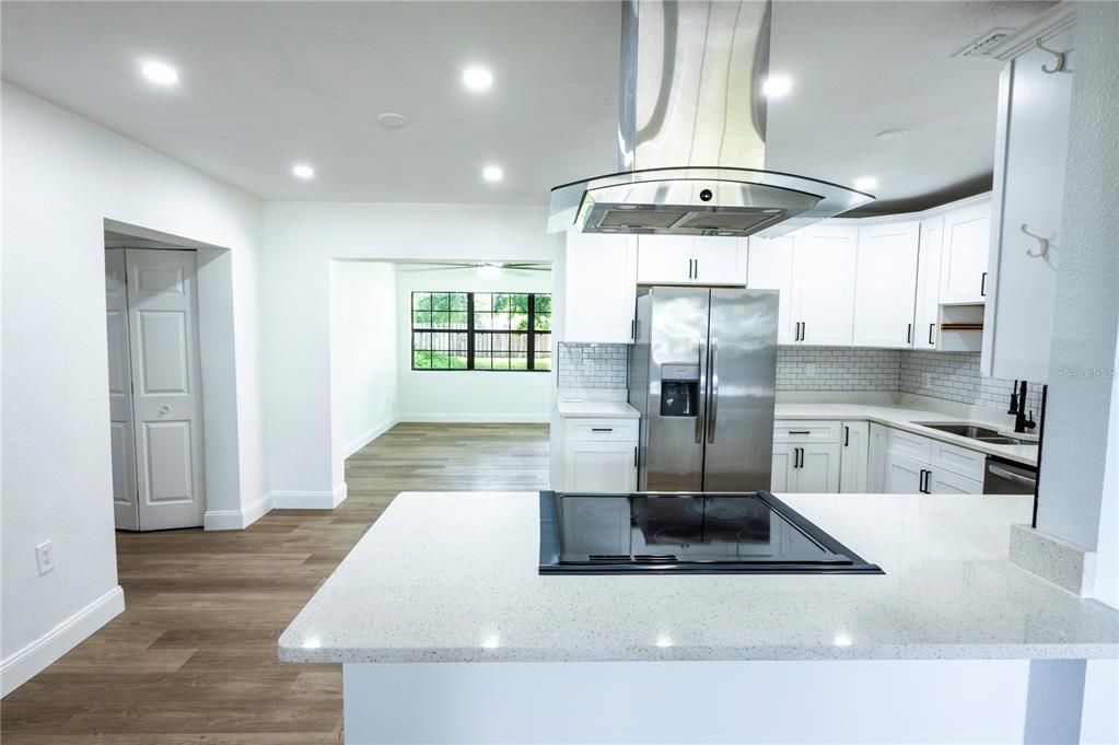 For Sale: $565,000 (4 beds, 2 baths, 1578 Square Feet)