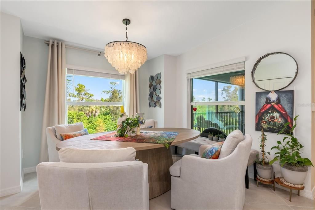 For Sale: $275,000 (2 beds, 2 baths, 1366 Square Feet)