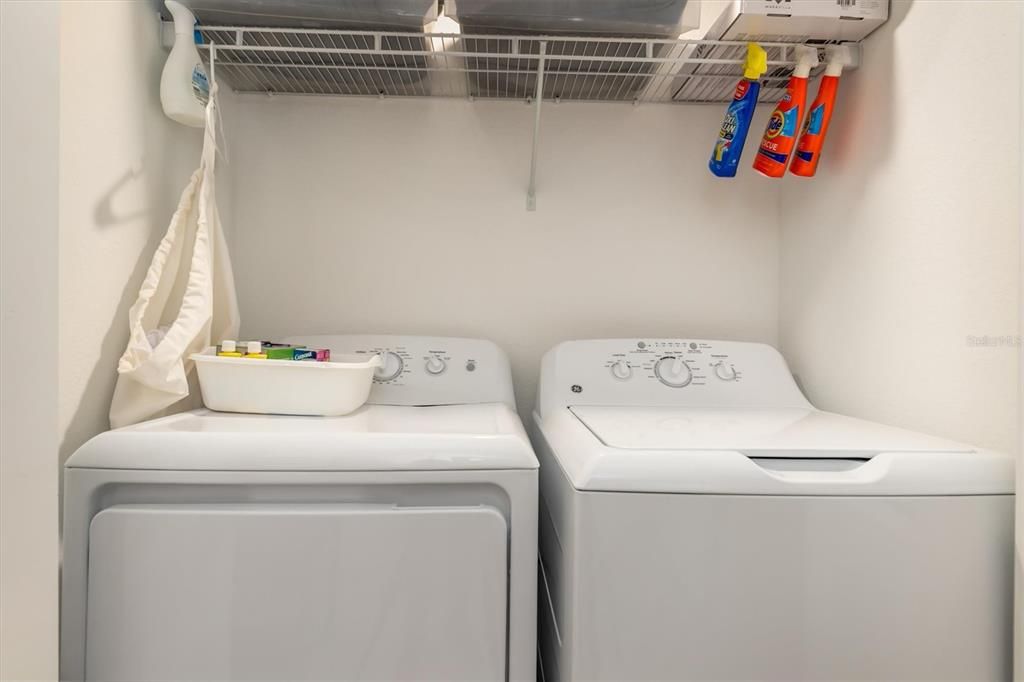 For Sale: $275,000 (2 beds, 2 baths, 1366 Square Feet)