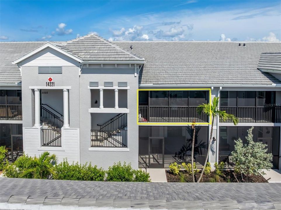 For Sale: $275,000 (2 beds, 2 baths, 1366 Square Feet)