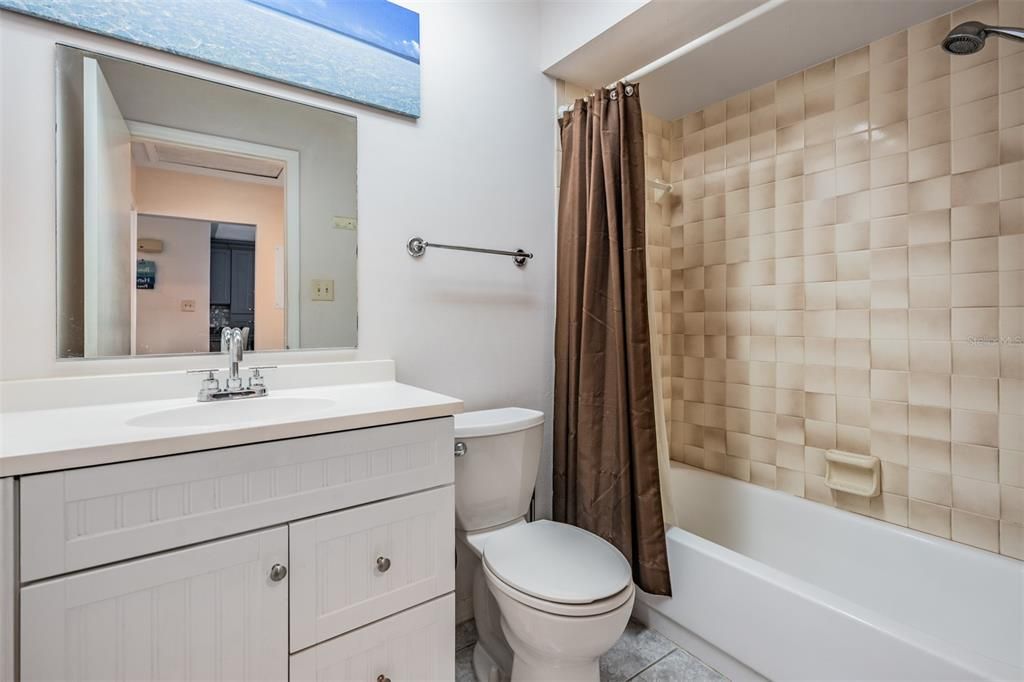 For Rent: $2,750 (2 beds, 2 baths, 1107 Square Feet)