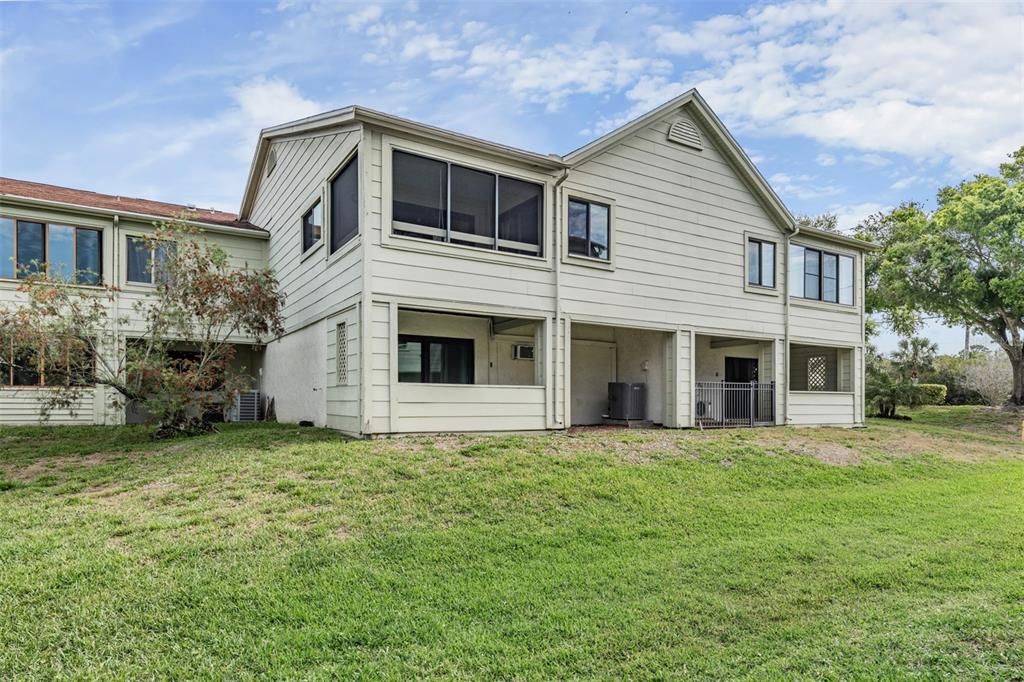 For Rent: $2,750 (2 beds, 2 baths, 1107 Square Feet)
