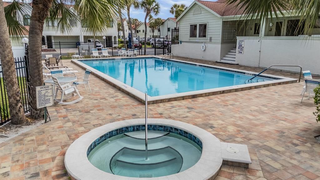 For Rent: $2,750 (2 beds, 2 baths, 1107 Square Feet)