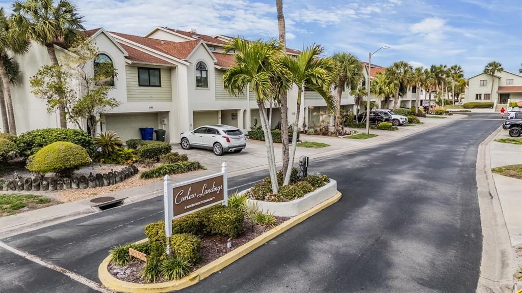 For Rent: $2,750 (2 beds, 2 baths, 1107 Square Feet)