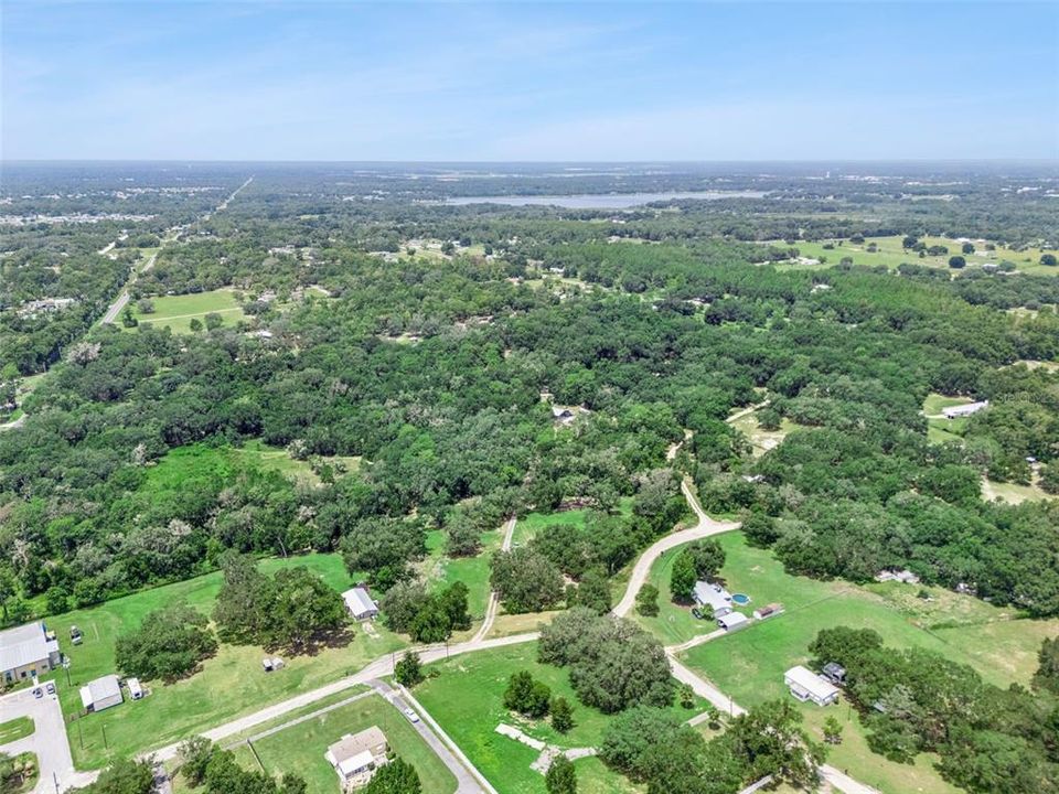 待售: $429,000 (10.72 acres)