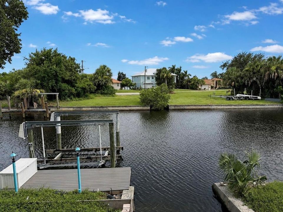 For Sale: $579,900 (2 beds, 2 baths, 1512 Square Feet)