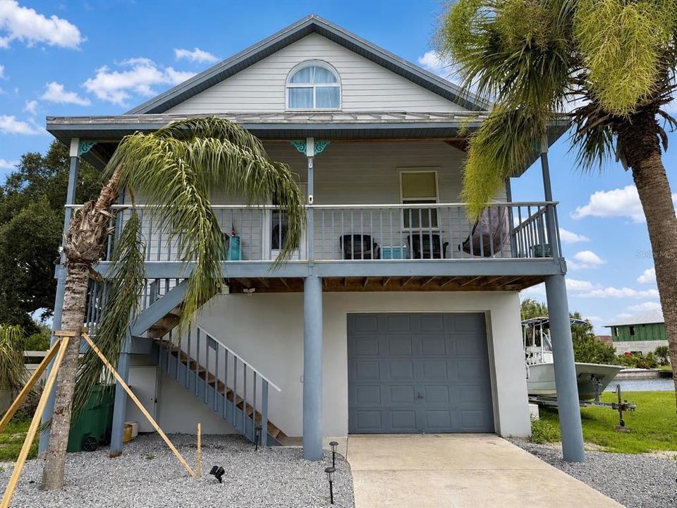 For Sale: $579,900 (2 beds, 2 baths, 1512 Square Feet)
