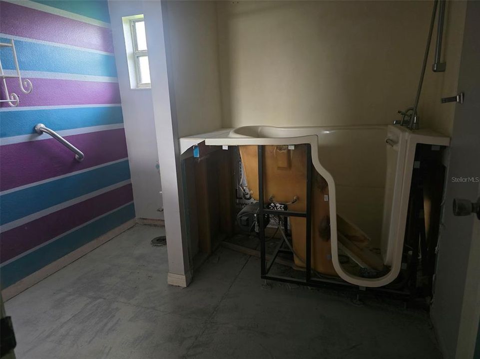 На продажу: $425,000 (5 спален, 3 ванн, 2943 Квадратных фут)