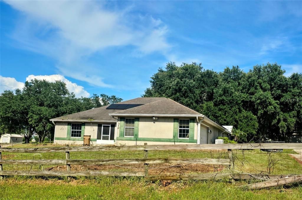 For Sale: $425,000 (5 beds, 3 baths, 2943 Square Feet)