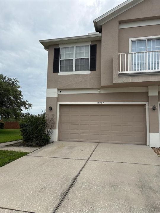 For Rent: $2,350 (3 beds, 2 baths, 1780 Square Feet)