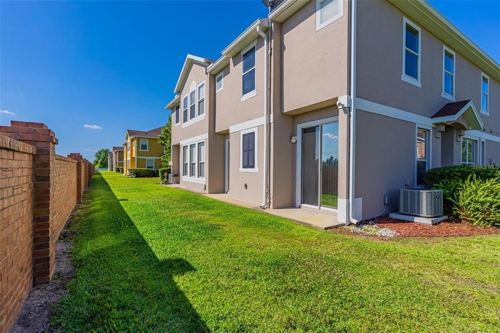 For Rent: $2,350 (3 beds, 2 baths, 1780 Square Feet)