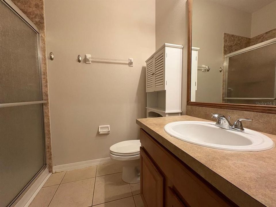 For Rent: $2,350 (3 beds, 2 baths, 1780 Square Feet)