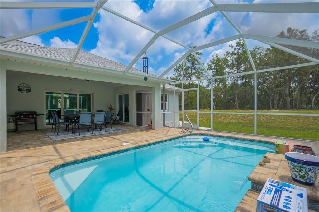 En Venta: $549,999 (3 camas, 2 baños, 2049 Pies cuadrados)