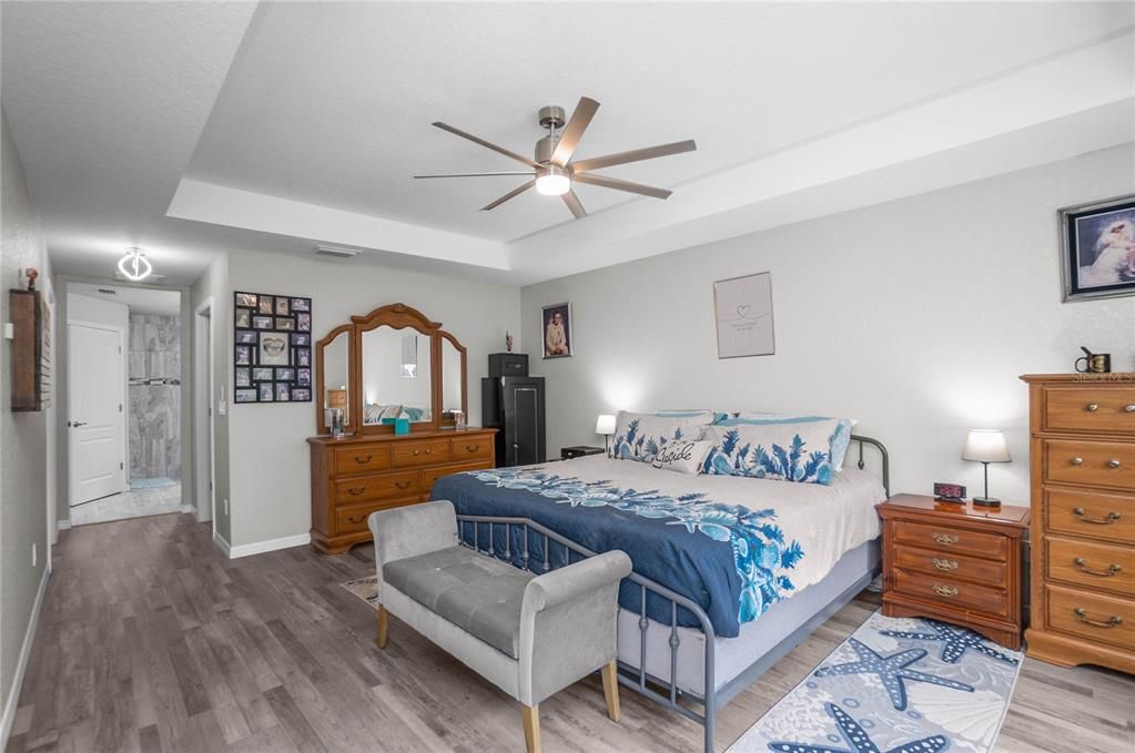 En Venta: $549,999 (3 camas, 2 baños, 2049 Pies cuadrados)