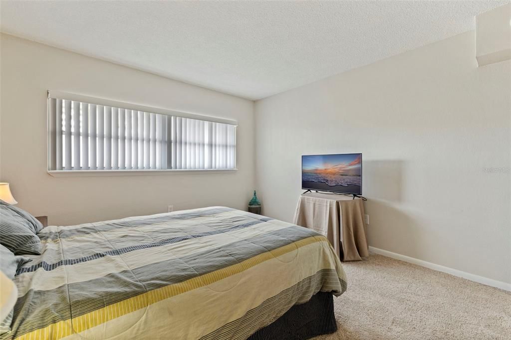 En Venta: $235,000 (1 camas, 1 baños, 910 Pies cuadrados)