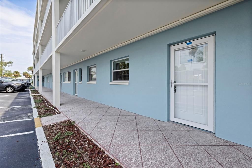 En Venta: $235,000 (1 camas, 1 baños, 910 Pies cuadrados)