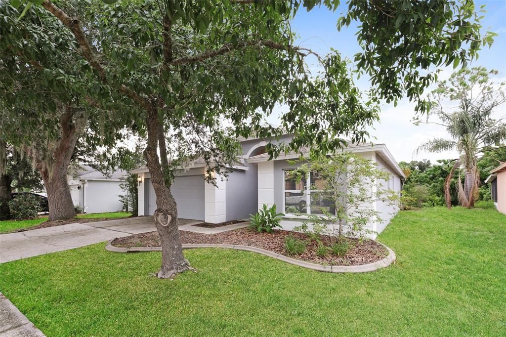 For Sale: $339,900 (3 beds, 2 baths, 1496 Square Feet)
