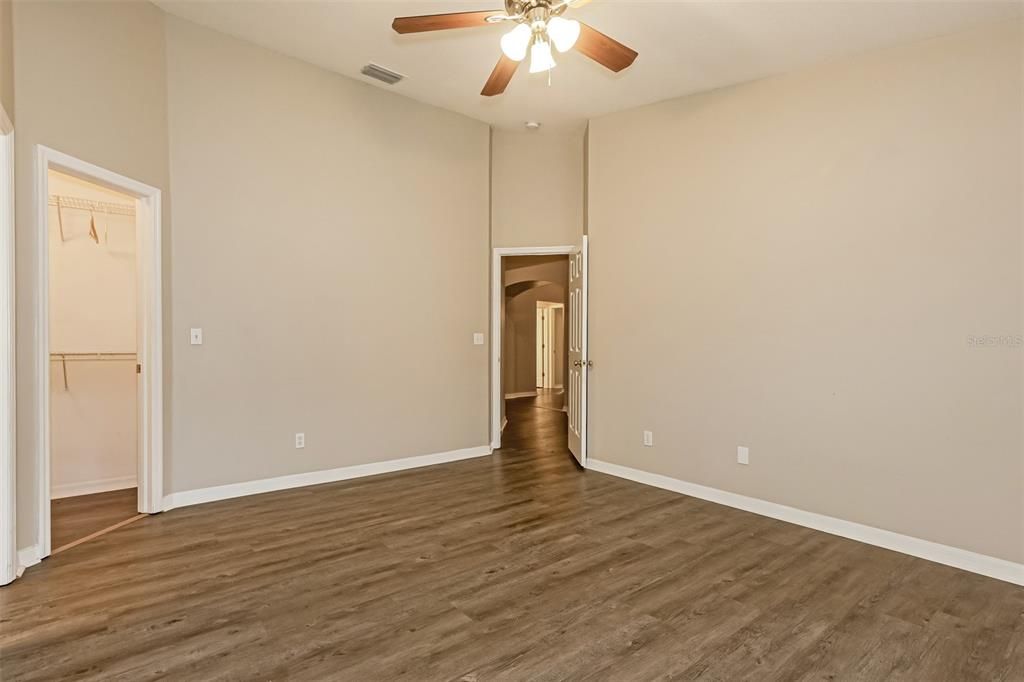 For Sale: $339,900 (3 beds, 2 baths, 1496 Square Feet)